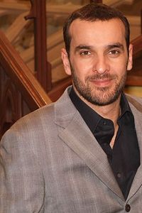 luis-merlo-0604.jpg